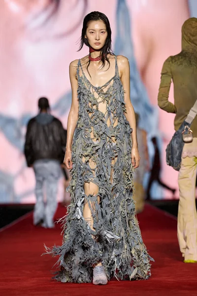 Look 35